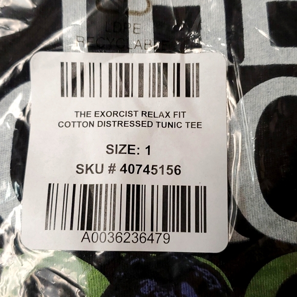 ❤️NWT VINTAGE TORRID TEE - THE EXORCIST MOVIE REGAN DISTRESSED TUNIC GOTHIC - Picture 6 of 14